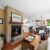 {"FR":"Salle familiale","EN":"Family room"}