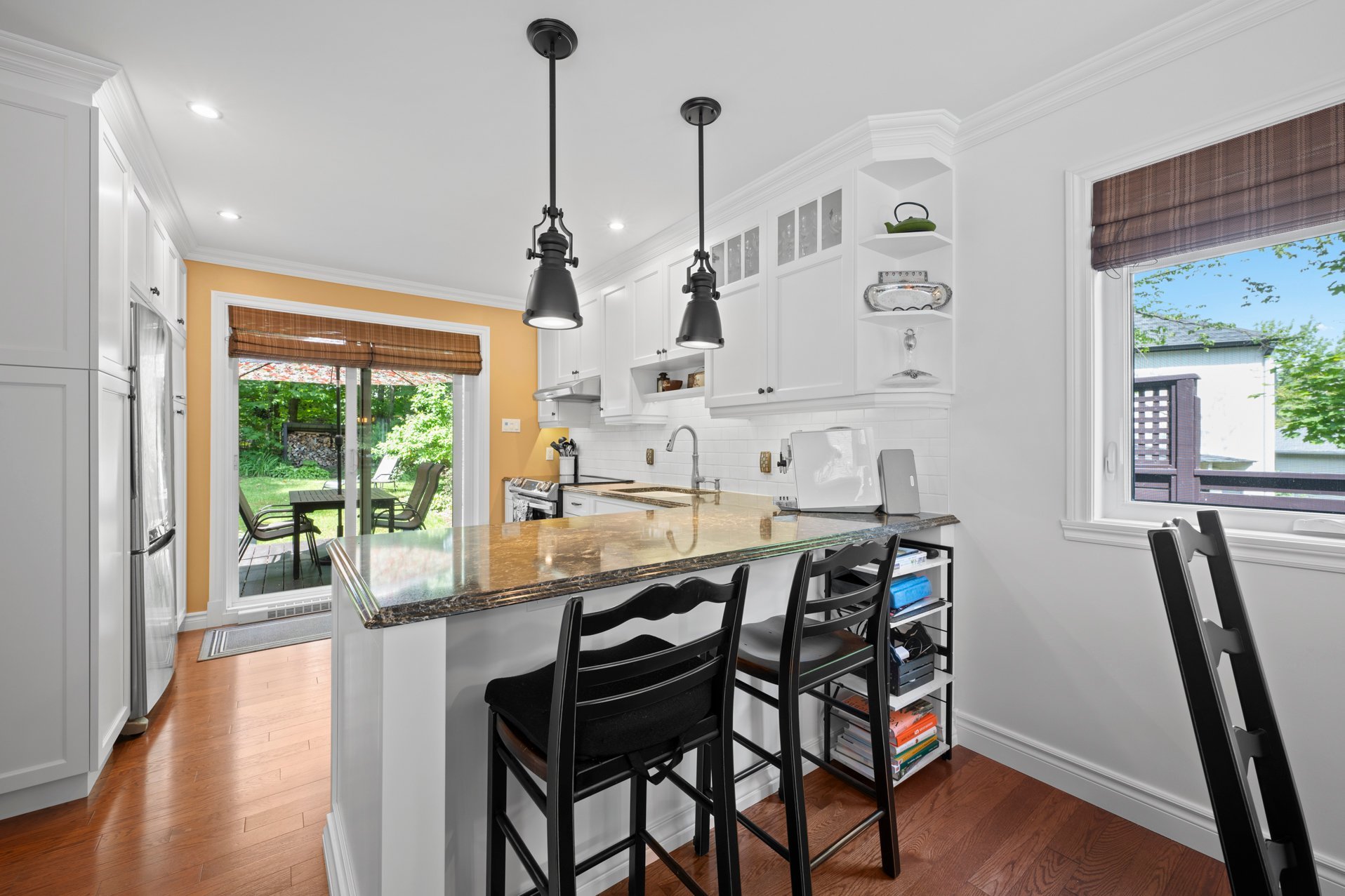 {"FR":"Salon","EN":"Living room"}