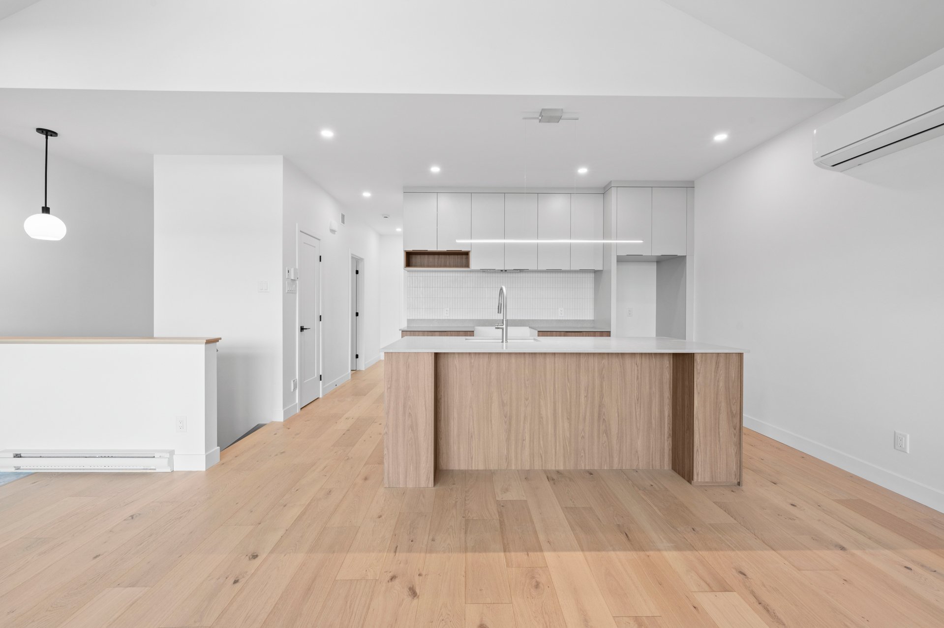 {"FR":"Salle à manger","EN":"Dining room"}